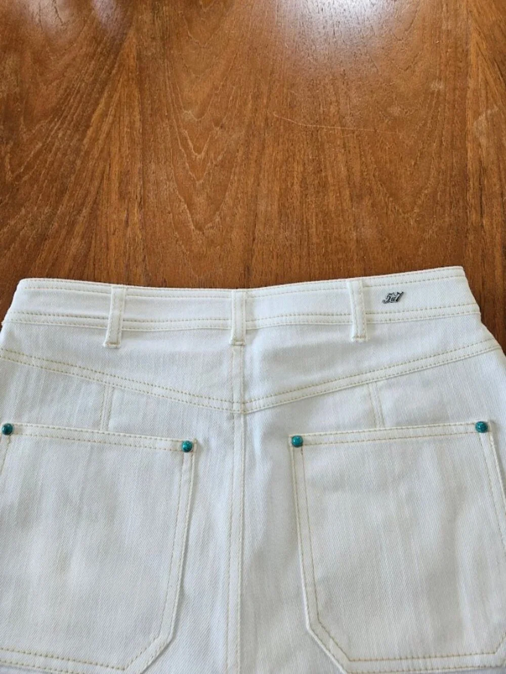 Cinq a Sept Turquoise Embellished Ceil Shorts Denim White 4 - Picture 8 of 12